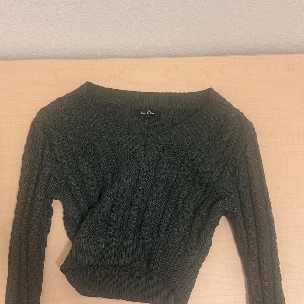 Luxurious Deep Green V-Neck Sweater by [Brand]